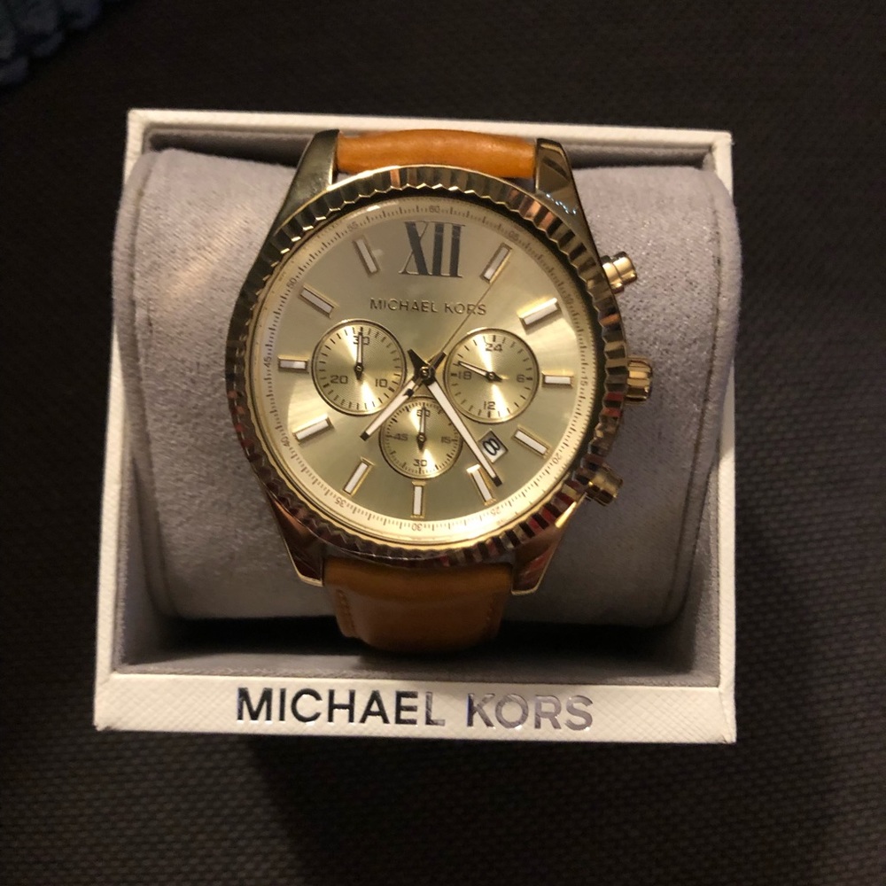 Brand new Michale Kors leather watch, NWT